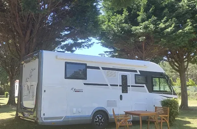 Camping Lago-Mar