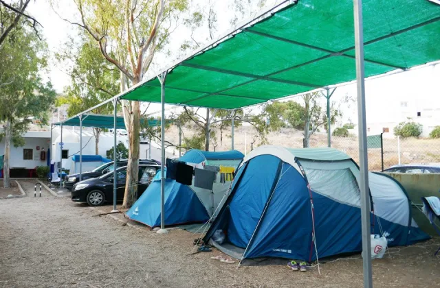 Camping Tau