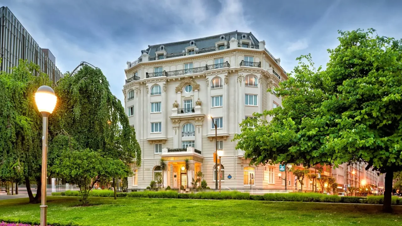 Hotel Carlton