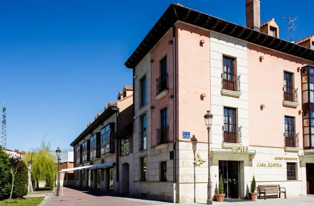 Hotel Azofra