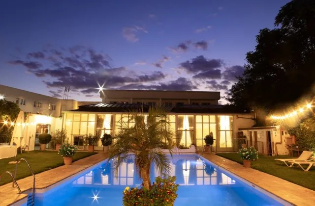 Hotel Oasis
