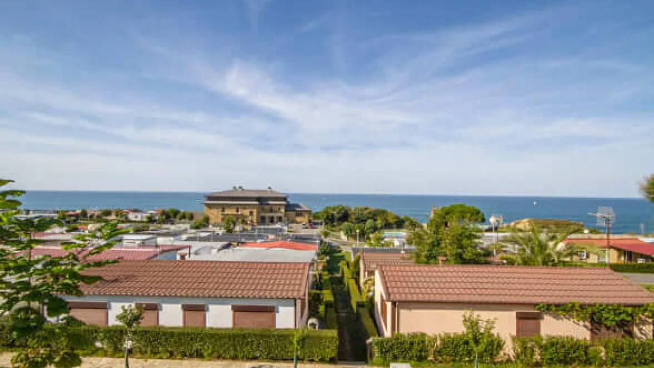 Camping Faro de Higuer
