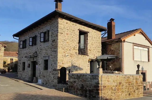La Casa de la Tina