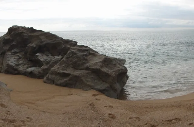 Platja de les Roques Blanques (Sant Pol de Mar)