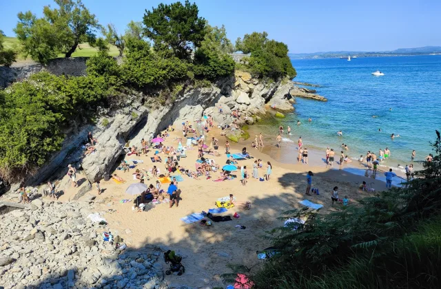Playa de Los Molinucos