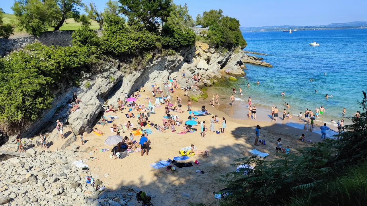 Playa de Los Molinucos