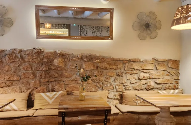 Le Petit Bistro