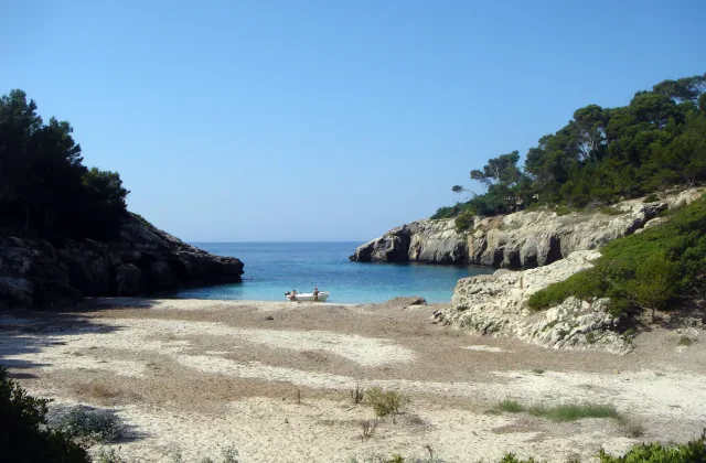 Cala Fustam