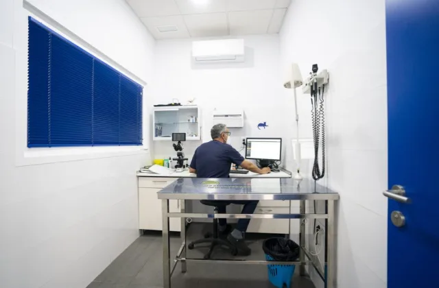 Hospital Veterinario Nueva Andalucía