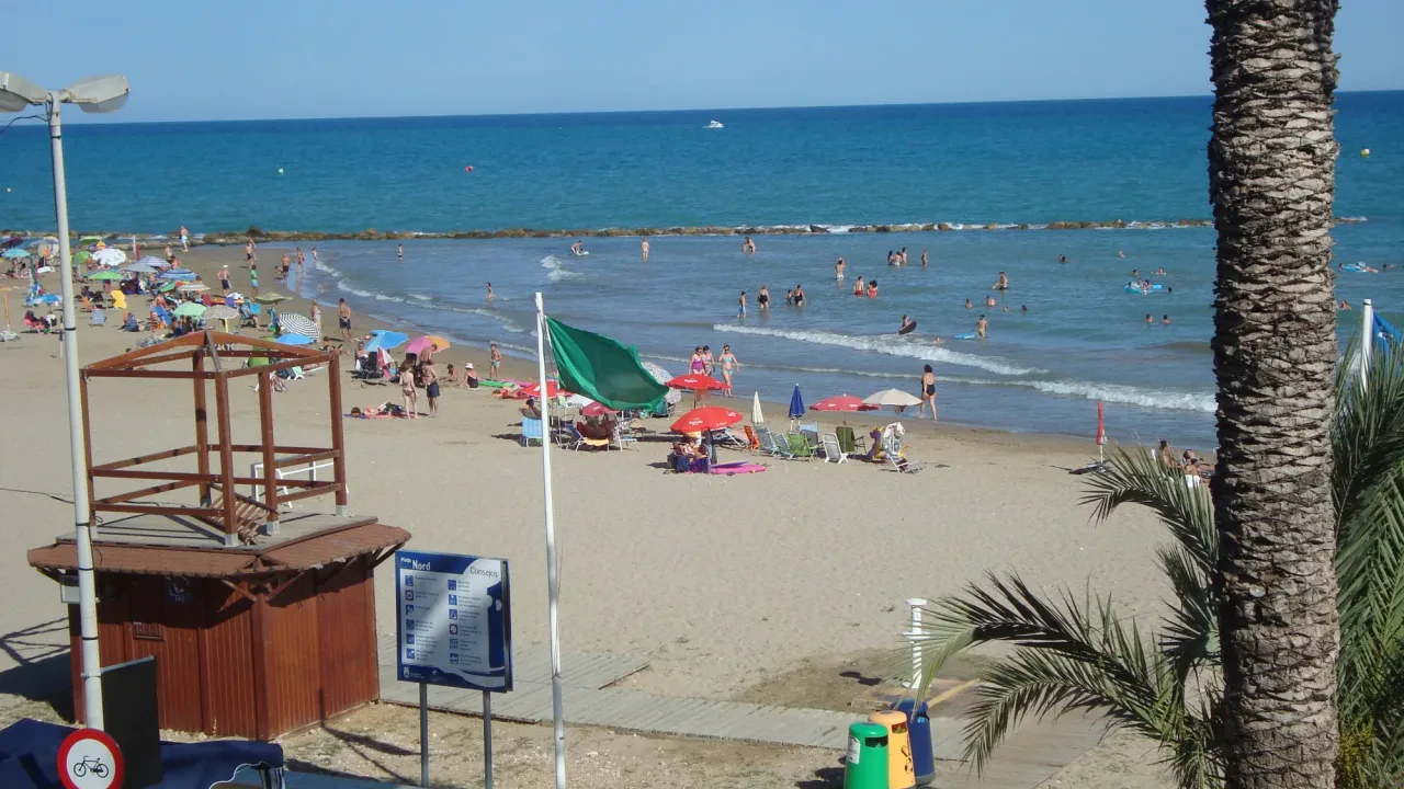 Playa Norte de Torrenostra (temporada baja)
